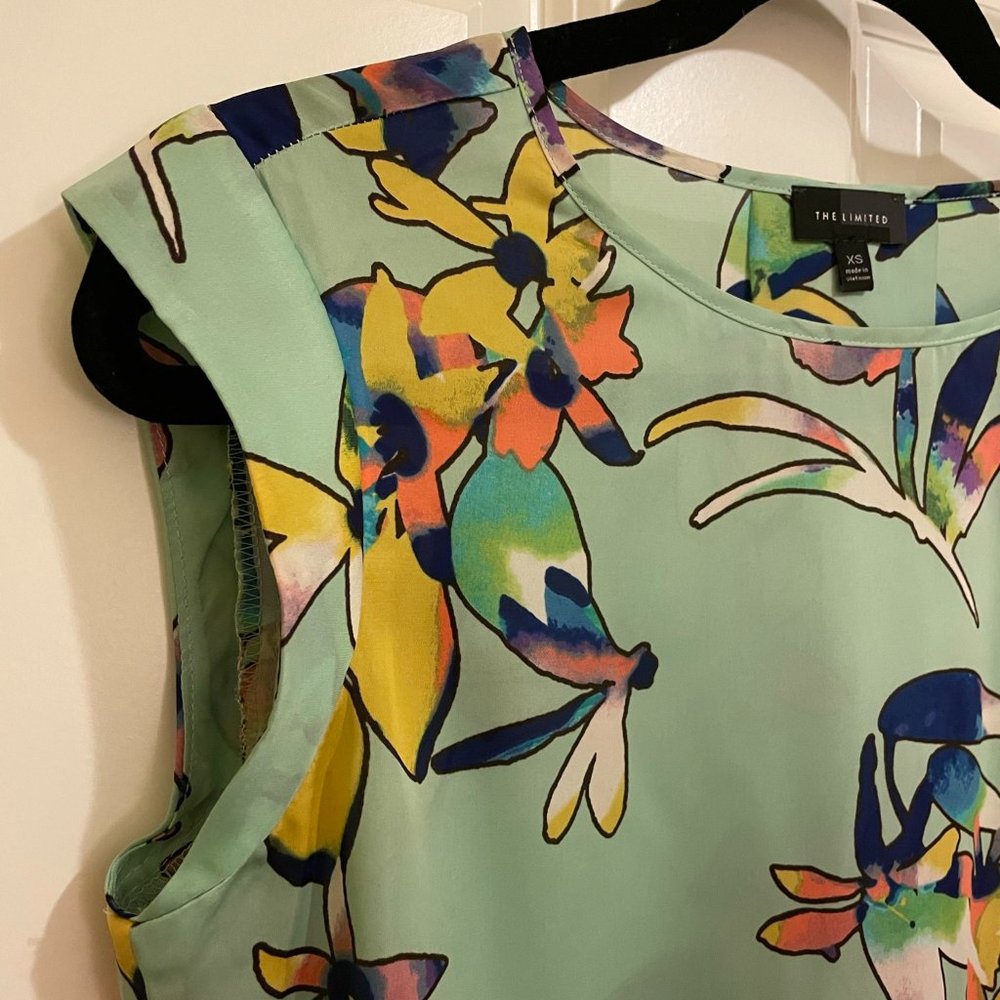 The Limited Floral Blouse - perfect for Summer!